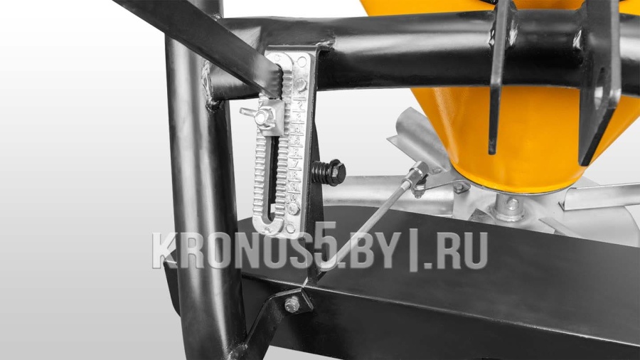 Разбрасыватель навесной (Лейка) Kaffa 350/1 (350 л)